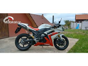 YAMAHA YZF-R1