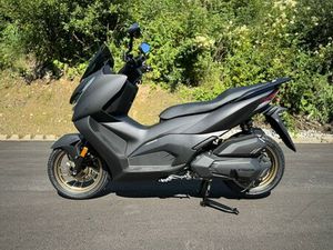 ZONTES 125 D SCOOTER ROLLER - MOTORRAD