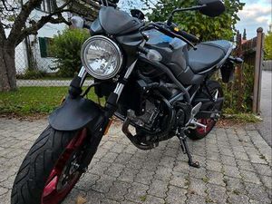 SUZUKI SV 650 2023 MODELL 2100KM NEUWERTIG!