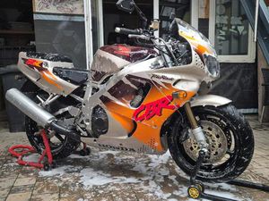 HONDA CBR 900 SC28 URBAN TIGER 1994 KLASSIKER