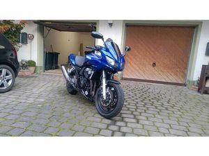 YAMAHA FZS 600 FAZER MOTORRAD A2 MÖGLICH