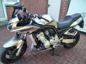 YAMAHA FZS 1000