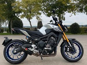 YAMAHA MT09 SP AKRAPOVIC