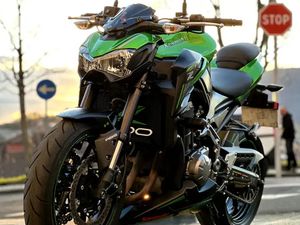 KAWASAKI Z 900
