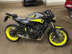 YAMAHA MT-07, TOP ZUSTAND, A2-TAUGLICH, VIEL ZUBEHÖR