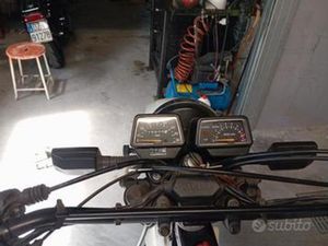 YAMAHA XT 400 - 1984