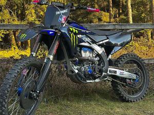 YAMAHA YZ 250