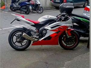 YAMAHA YZF-R6 BIANCO