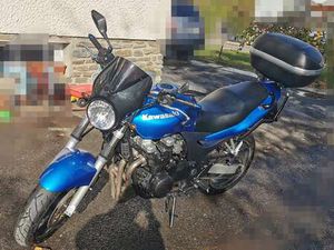 KAWASAKI ZR - 7 BLAU