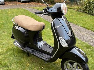 VESPA LX 125 I.E. LEICHTKRAFTRAD
