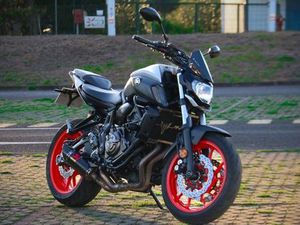 VENDO MT07 35KW 2020 CARCAVELOS E PAREDE