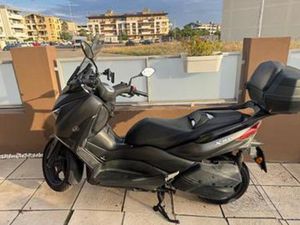 YAMAHA X-MAX 300 - 2008