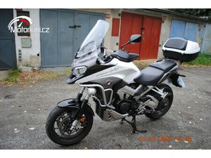 HONDA VFR 800X CROSSRUNNER NOVÝ MODEL 2016