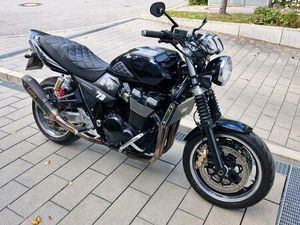 SUZUKI GSX 1400 INKL. AKRA-ANLAGE, SEHR GEPFLEGT - WINTERPREIS!