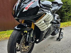 HONDA CBR 1000RR SC57 -RENNSTRECKENBIKE-