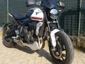 TRIUMPH TRIDENT 660 DEL 2021 DEPOTENZIATA COMPRESO