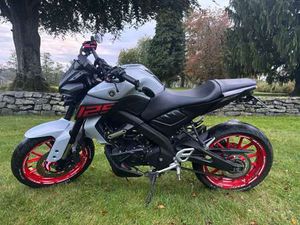 YAMAHA MT-125