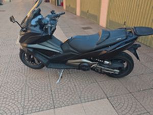 SCOOTER KYMCO AK550