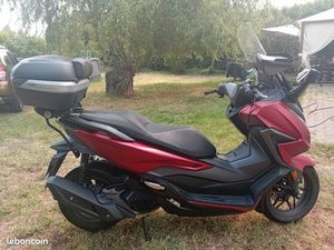 SCOOTER 125 HONDA FORZA