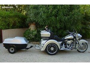 TRIKE HARLEY DAVIDSON AVEC REMORQUE