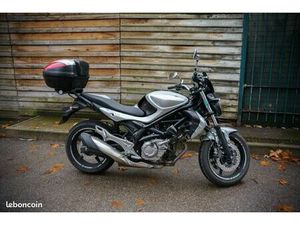 SUZUKI GLADIUS TRES BON ETAT
