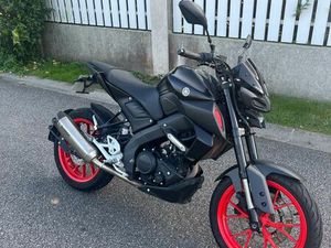 MT 125 TRÈS BON ÉTAT AKRAPOVIC REPRISE ET LIVRAISON