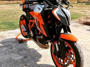 KTM SUPERDUKE 1290 R