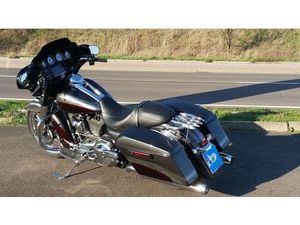 HARLEY-DAVIDSON STREET GLIDE FL3 FLHXS