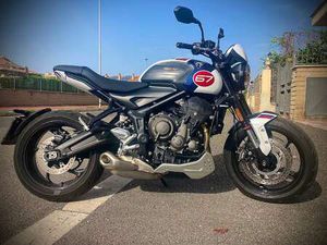 TRIUMPH TRIDENT 660 TT 67 BIANCO