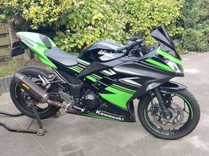 KAWASAKI NINJA 300