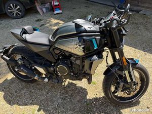CF MOTO 700 CLX SPORT