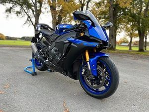 YAMAHA YZF-R1 / MYCKET BRA SKICK / FRÅN 1668KR/MÅN (ZFK41S) - BYTBIL.COM ◊