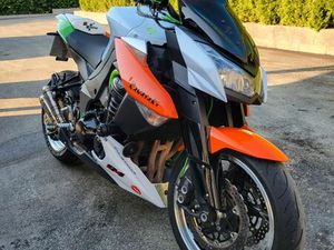 KAWASAKI Z1000