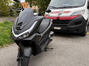 PCX 125 DX TFT. CONNECTIVITY