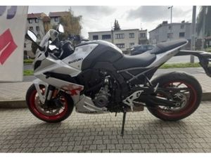 SUZUKI GSX DEMO 8R SUPER STAN AUTORYZOWANY SALON SUZUKI BENZYNA 84KM