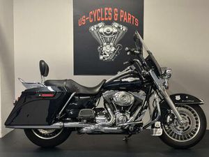 HARLEY DAVIDSON ROAD KING POLICE