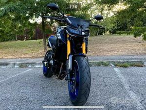 YAMAHA MT 09 SP PERFETTA E SUPER ACCESSORIATA
