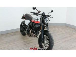VENDO DUCATI SCRAMBLER 800 URBAN MOTARD (2022) USATA A FOSSANO (CODICE 9848791) - MOTO.IT