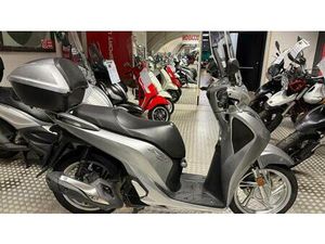 VENDO HONDA SH 150 I (2017 - 19) USATA A BOLOGNA (CODICE 9848511) - MOTO.IT