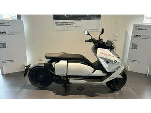VENDO BMW CE 04 (2021 - 25) USATA A LALLIO (CODICE 9848598) - MOTO.IT