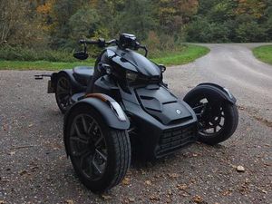 CAN-AM RYKER 900