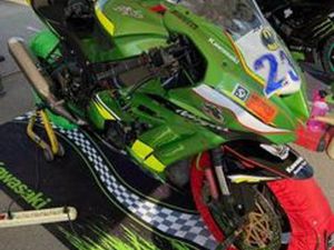 KAWASAKI NINJA ZX10R