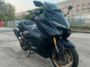 TMAX 560 TECH MAX ACCESSORIATO