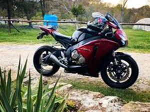 HONDA CBR 1000RR