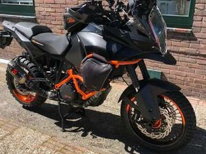 KTM 1290 SUPER ADVENTURE