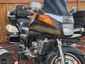 1986 YAMAHA VENTURE MOTORCYCLE FOR SALE