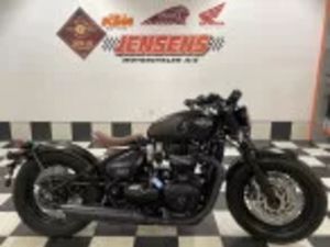 TRIUMPH BONNEVILLE BOBBER