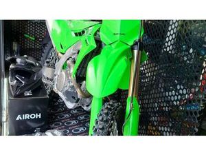VENDO KAWASAKI KX 250 (2025) NUOVA A CASTEL SAN GIOVANNI (CODICE 9849826) - MOTO.IT