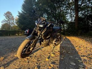 YAMAHA MT125