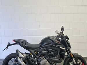 DUCATI MONSTER +